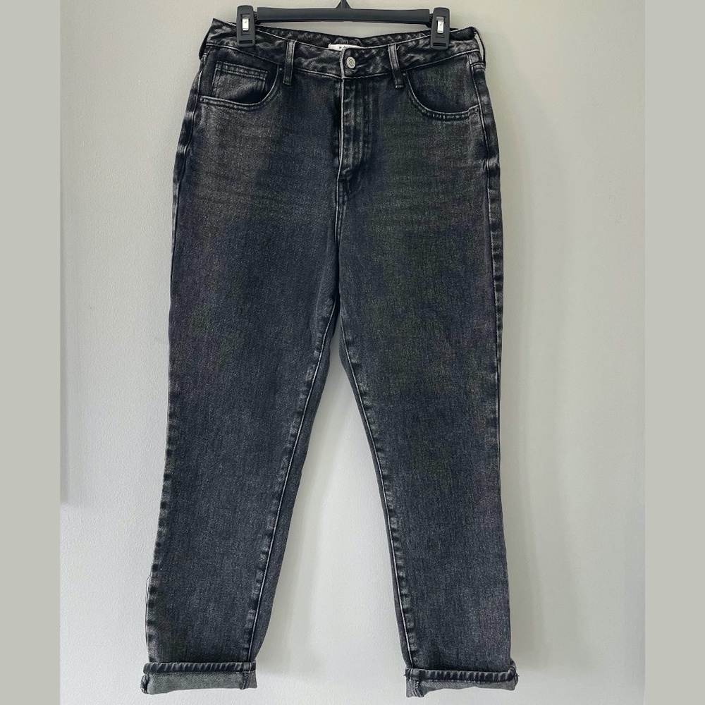 PacSun Black High Waisted Mom Jeans - 29